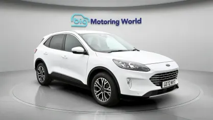 Used Ford Kuga Titanium 150 HP (110 kW) 2023 White SUV