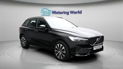 Usado Volvo XC60 Plus 197 HP (144 kW) 2022 Preto SUV