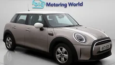 Used 2021 Mini Cooper Classic Hatchback | £14,432 (Fair price)