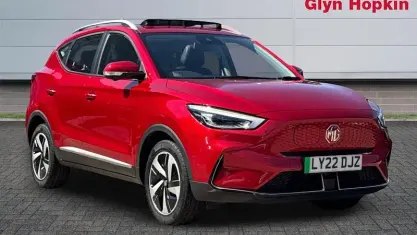 Used MG ZS Trophy 114 kW (156 HP) 2022 Red SUV