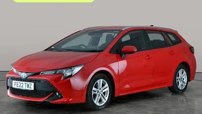 Used Toyota Corolla 122 HP (89 kW) 2022 Red Estate