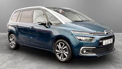 Used Citroën C4 SpaceTourer Shine 131 HP (96 kW) 2022 MPV
