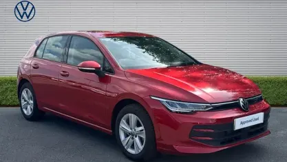 Used VW Golf VIII Life 116 HP (85 kW) 2025 Red Hatchback