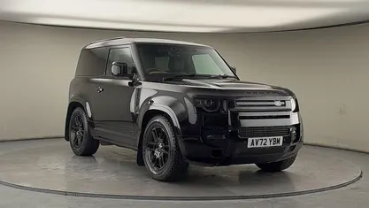 Used Land Rover Defender 300 HP (220 kW) 2024 SUV