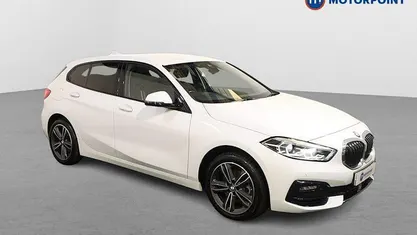 Used BMW 118 Sport Line 136 HP (100 kW) 2023 White Hatchback