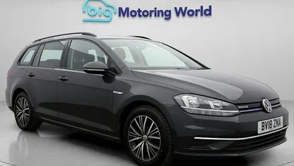 Used VW Golf VII SE 131 HP (96 kW) 2018 Estate
