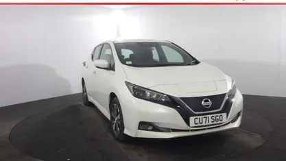 Used Nissan Leaf Acenta 110 kW (150 HP) 2021 White Hatchback