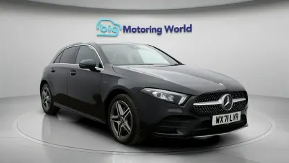 Begagnad Mercedes A250 AMG line 259 HK (190 kW) 2021 Svart Halvkombi
