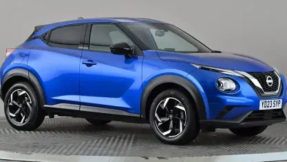 Used Nissan Juke N-Connecta 114 HP (83 kW) 2023 Blue SUV