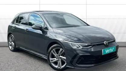 Used VW Golf VIII R-line 131 HP (96 kW) 2024 Hatchback