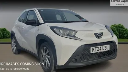 Used Toyota Aygo X PURE 72 HP (52 kW) 2025 SUV
