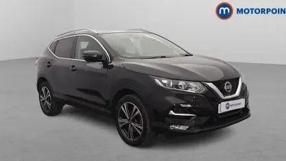 Used Nissan Qashqai N-Connecta 116 HP (85 kW) 2018 Black SUV