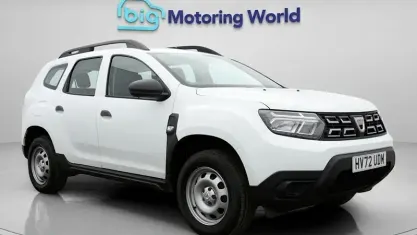 Used Dacia Duster Essentiel 90 HP (66 kW) 2022 White SUV