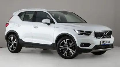Used Volvo XC40 Inscription 262 HP (192 kW) 2021 White SUV