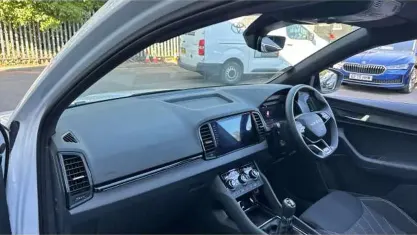 Used Skoda Karoq SportLine 150 HP (110 kW) 2025 White SUV