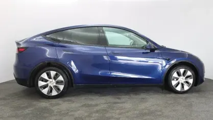Used Tesla Model Y Long Range AWD 286 kW (389 HP) 2025 SUV