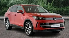 Persimmon red Used 2024 VW Tiguan Elegance SUV | £33,490 (Fair price)