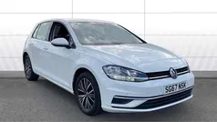 White Used 2017 VW Golf VII SE Hatchback | £10,734 (Fair price)