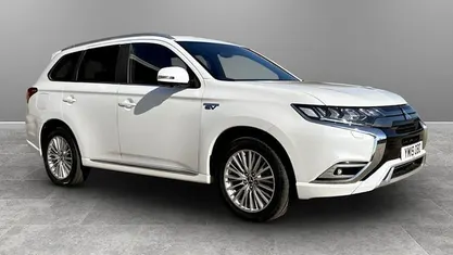 Used Mitsubishi Outlander P-HEV 177 HP (130 kW) 2018 Estate