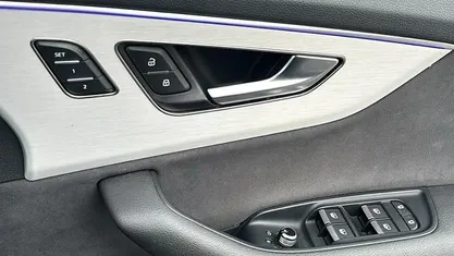 Used 2024 Audi Q7 S-Line SUV | £44,999 (Fair price)