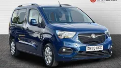 Two coat metallic night blue Used 2020 Vauxhall Combo S MPV | £10,200 (Fair price)