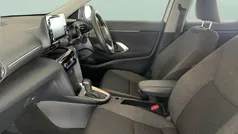 Used 2025 Toyota Yaris Hybrid Estate | £20,158 (Super price)