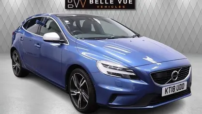 Used Volvo V40 R-Design Pro 150 HP (110 kW) 2018 Blue Hatchback
