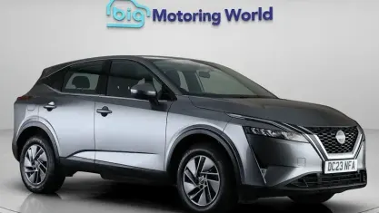 Używany Nissan Qashqai Acenta Premium 140 KM (102 kW) 2023 Szary SUV