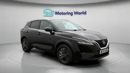 Used Nissan Qashqai Acenta Premium 140 HP (102 kW) 2022 Black SUV