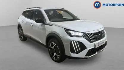 Usado Peugeot 2008 Allure 131 CV (96 kW) 2024 Blanco SUV