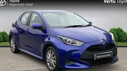 Used Toyota Yaris 116 HP (85 kW) 2023 Blue Hatchback