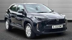 Black Used 2022 Toyota Yaris Cross SUV | £18,995 (Fair price)