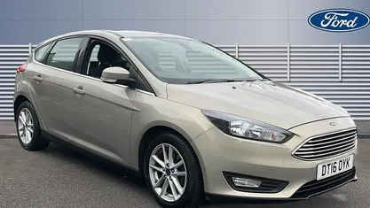 Used Ford Focus Zetec 101 HP (74 kW) 2016 Silver Hatchback