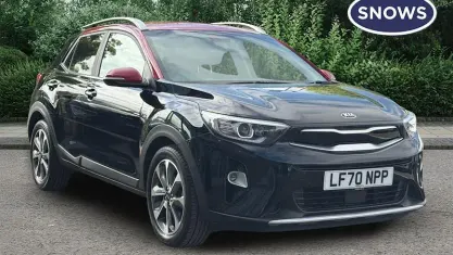 Second-hand Kia Stonic 120 CP (88 kW) 2020 Negru SUV