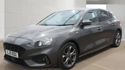 Used Ford Focus ST-Line 125 HP (91 kW) 2019 Grey Hatchback