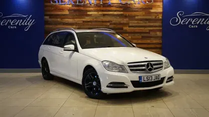 Used Mercedes C180 Executive 156 HP (114 kW) 2012 White Estate