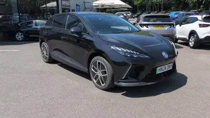 Używany MG MG4 EV Trophy 150 kW (204 KM) 2025 Hatchback