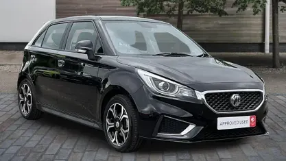 Used MG MG3 Exclusive 106 HP (77 kW) 2023 Black Hatchback