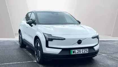 Używany Volvo EX30 Performance 314 kW (428 KM) 2025 Biały SUV