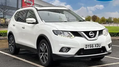 White Used 2016 Nissan X-Trail Tekna SUV | £9,190 (Fair price)