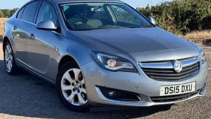 Used Vauxhall Insignia SRi 163 HP (119 kW) 2015 Silver Hatchback