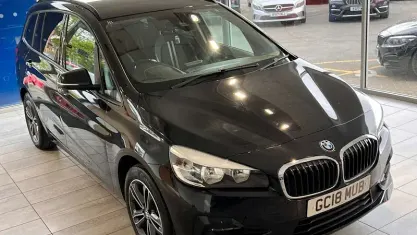 Begagnad BMW 218 Sport Line 150 HK (110 kW) 2021 Kombi
