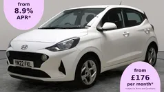 White Used 2022 Hyundai i10 SE Hatchback | £12,925 (Fair price)