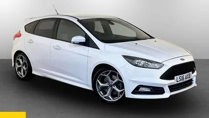 Used Ford Focus ST 185 HP (136 kW) 2016 Hatchback