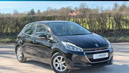 Used Peugeot 208 Active 82 HP (60 kW) 2018 Hatchback