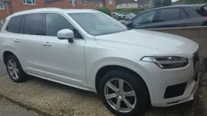 Used Volvo XC90 Momentum 250 HP (183 kW) 2020 White SUV