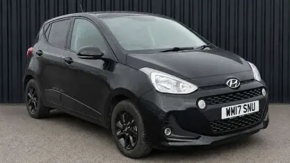 Used Hyundai i10 Premium 67 HP (49 kW) 2020 Hatchback