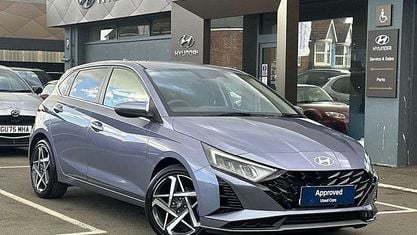 Second-hand Hyundai i20 Premium 101 CP (74 kW) 2025 Albastru Hatchback