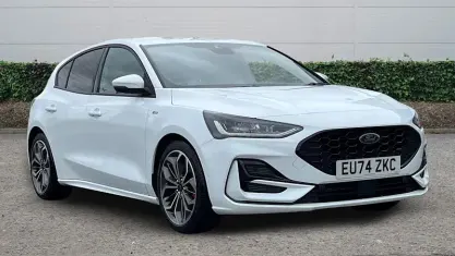 Used Ford Focus ST-Line X 125 HP (91 kW) 2024 White Hatchback