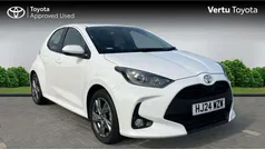 White Used 2024 Toyota Yaris Hybrid Hatchback | £17,793 (Good price)